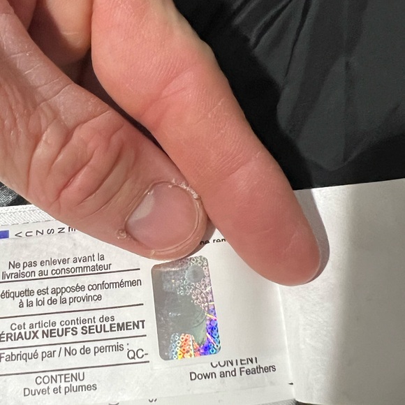 Canada Goose Men's White PBI VEST - Picture 6 of 6